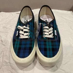 💙 VANS AUTHENTIC 44 DX Blue Plaid Brand New US women 8 💙
